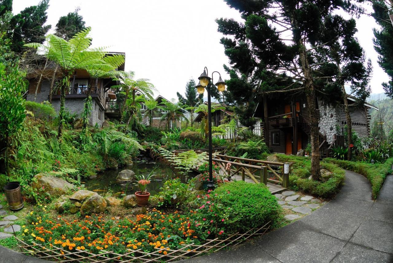 Shinmingshan Holiday Inn Lugu Exterior photo